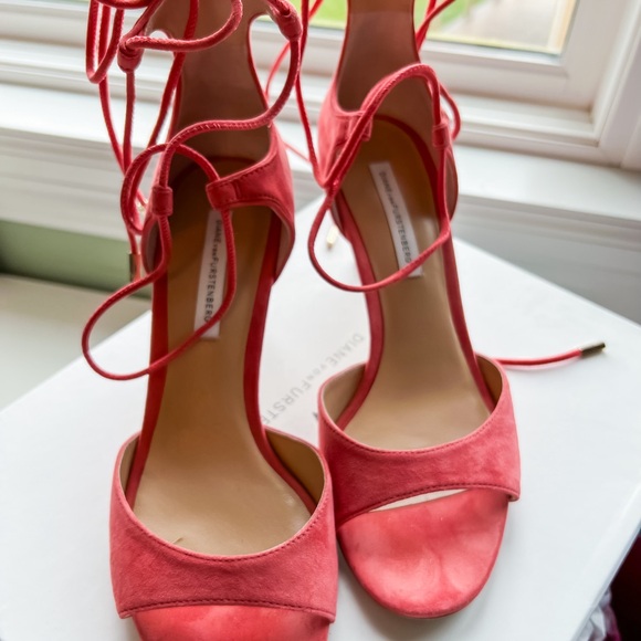 Diane Von Furstenburg suede heels - Picture 3 of 5